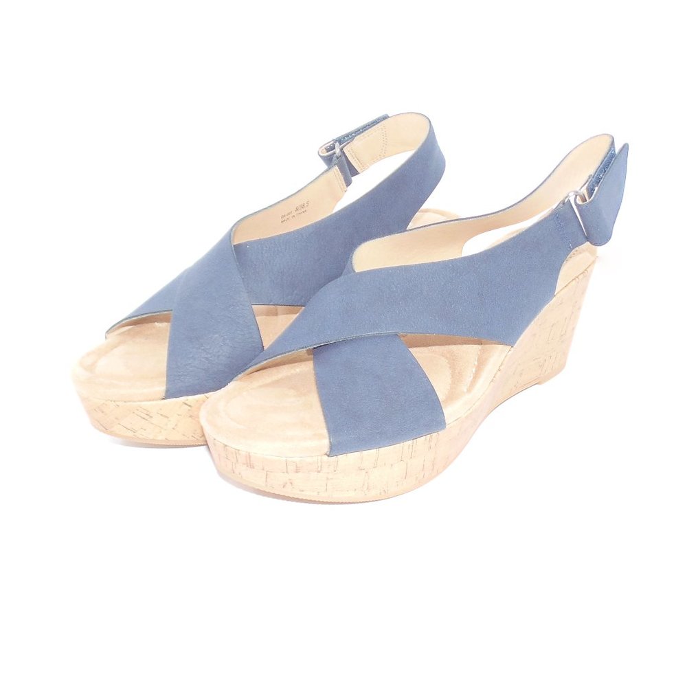 CL by Laundry Dream Girl Nubuck Navy Size 8